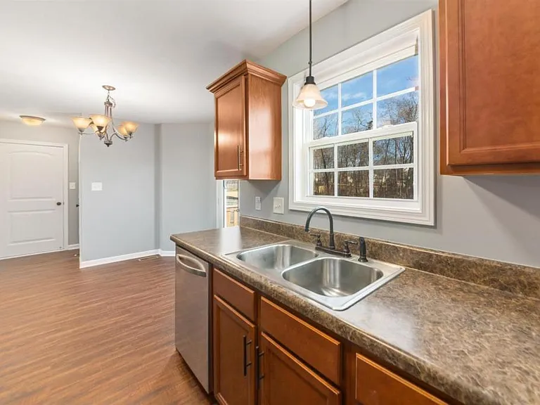 1413 Jenny Ln — Photo 14