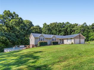 180 Hillcrest Dr, Gaffney, SC 29340