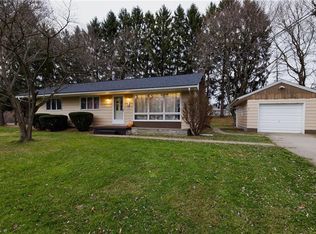 816 High St NE, Canal Fulton, OH 44614