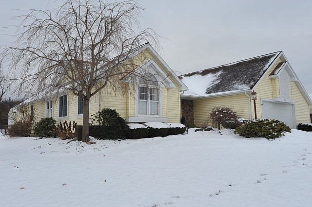 1st image of 216 Kennedy Dr