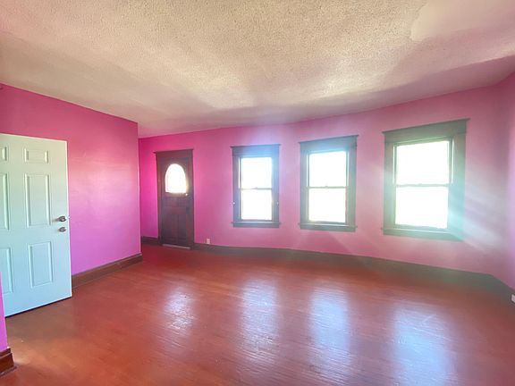 2nd image of 109 Hazelwood Ave Floor 2