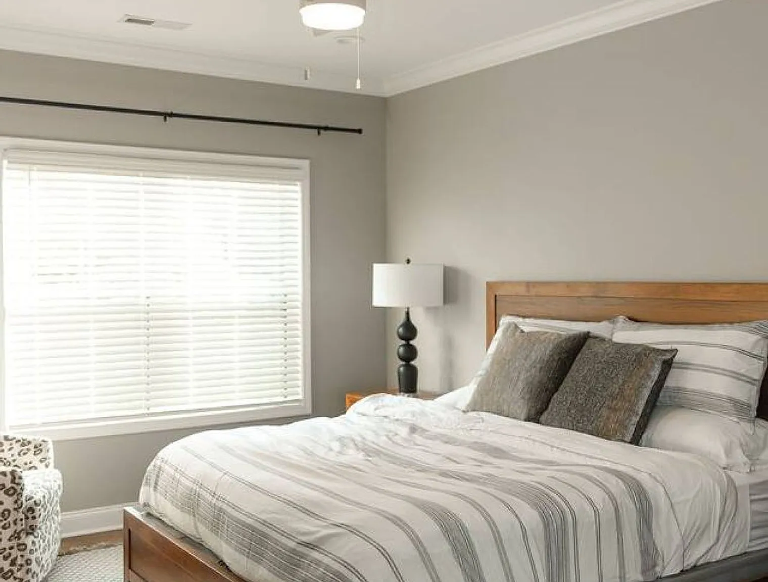 3 bed, 1.0 bath, $6,311 — Photo 4