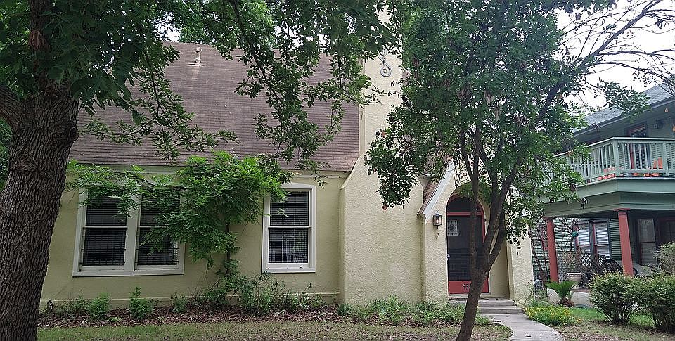 1st image of 434 W Gramercy Pl
