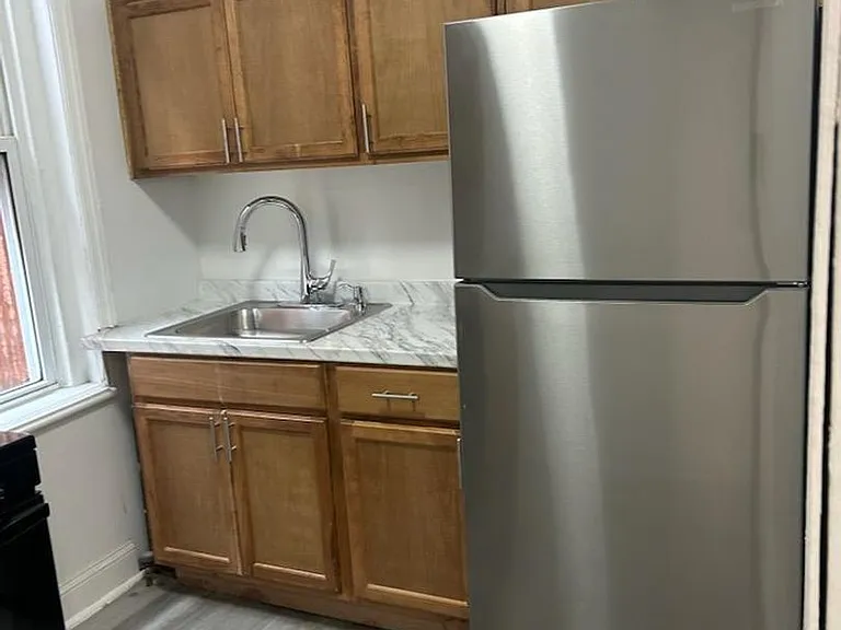 5023 Walnut Street — Photo 5
