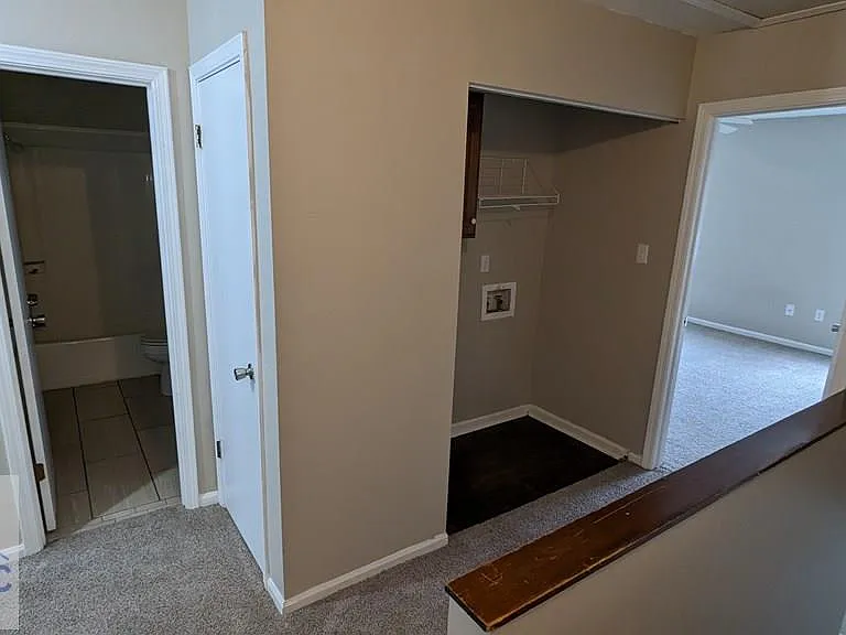 1100-3H Pineland Ave — Photo 3
