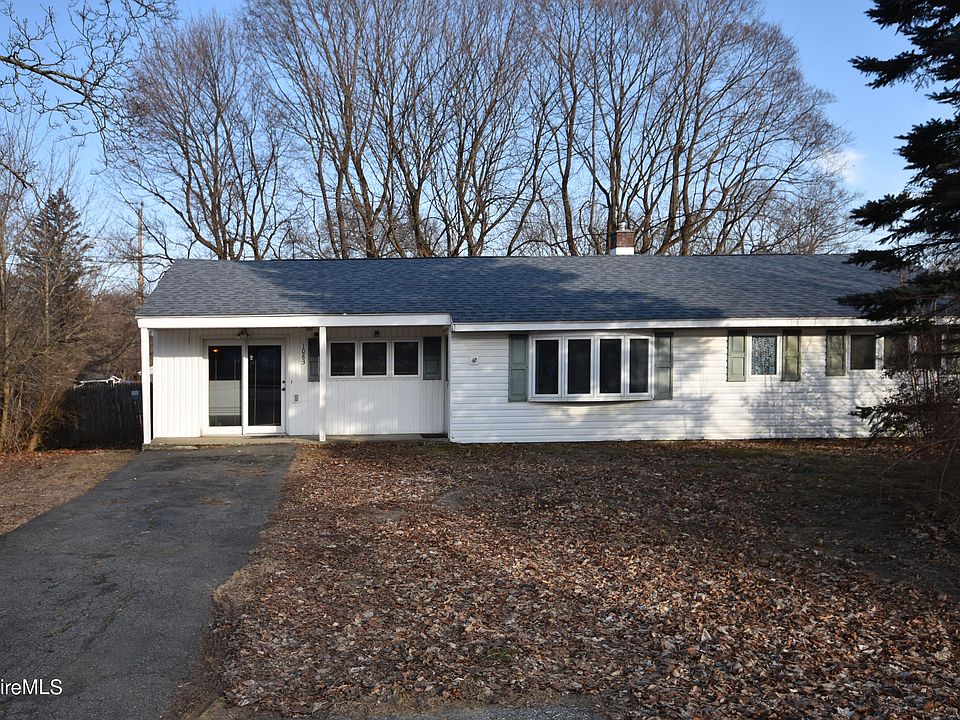 1083 South St, Dalton, MA 01226 Zillow