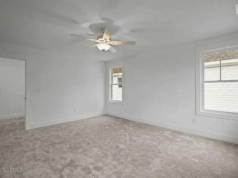 3206 Belmont Cir — Photo 28