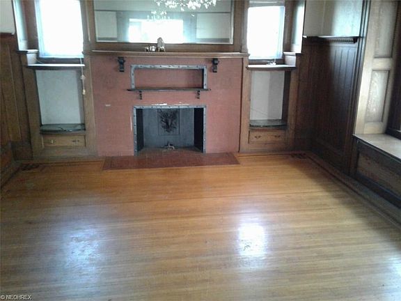 5th image of 10001 South Blvd