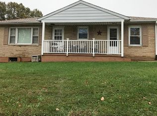 32 Springvale Rd, Red Lion, PA 17356