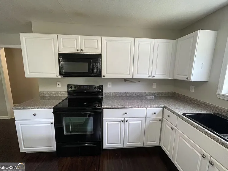 1437 Shiloh Way NW — Photo 6