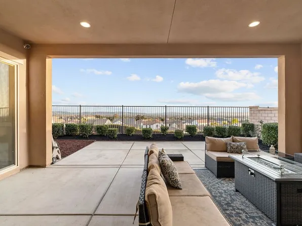 610 E Desert Willow Rd, Azusa, CA 91702