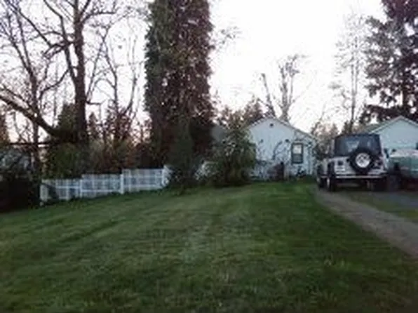 9002 NE 34th Ave, Vancouver, WA 98665