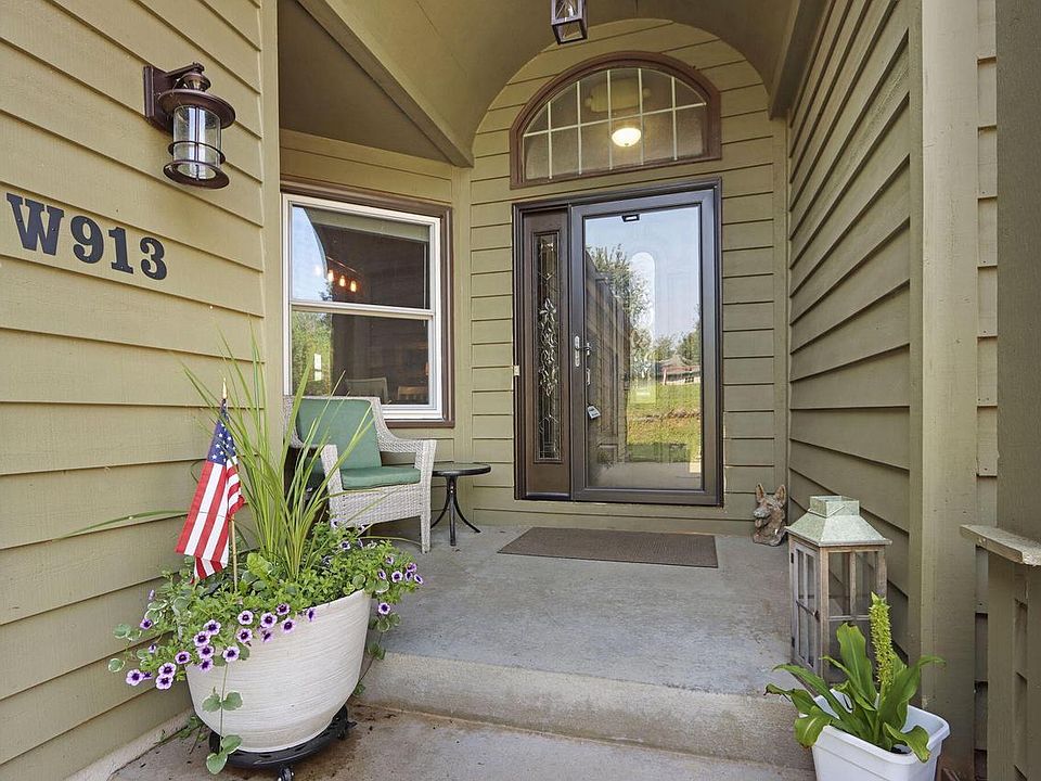 1st image of W913 Washington AVENUE