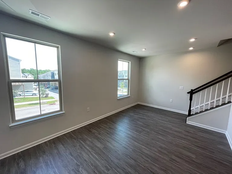 1004 Channing Park Cir — Photo 1