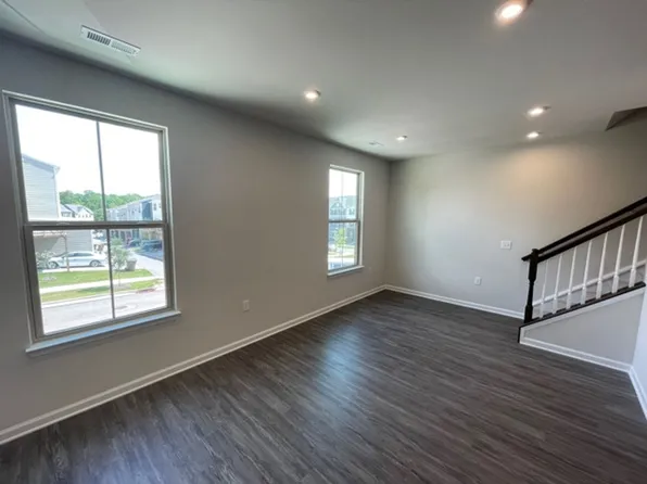 1004 Channing Park Cir, Cary, NC 27519