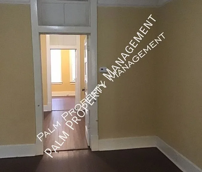 1013 E Park Ave — Photo 7
