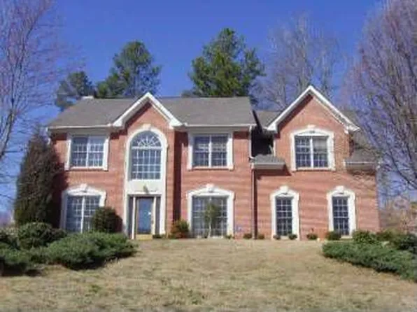 410 Highland Lake Vw, Atlanta, GA 30349