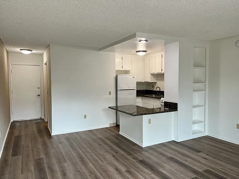 Concord Square Apartments — Photo 27