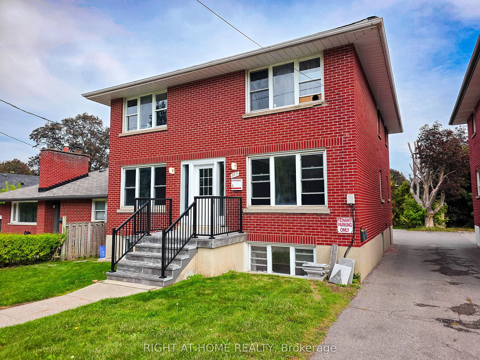 2 bed, $2,350 — Photo 3