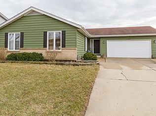 2199 Savannah Rd, Elgin, IL 60123