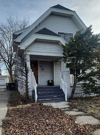 1st image of 4130 N Green Bay Ave Unit 2
