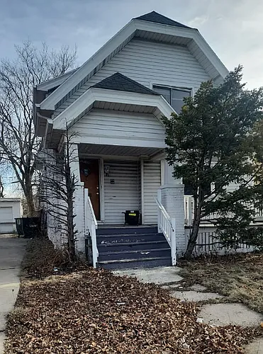 4130 N Green Bay Ave #2 Photo 1 4130 N Green Bay Ave #2 Photo 1
