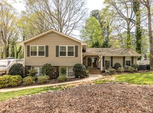 8517 Lakewood Dr, Raleigh, NC 27613