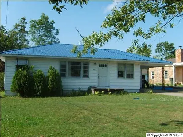 309 Davis St, Albertville, AL 35950