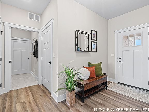 4th image of 5550 Preserve Ct NE Unit 84