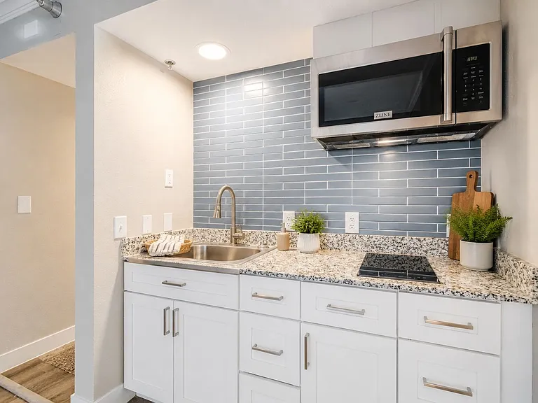 Alta Apartments — Photo 44
