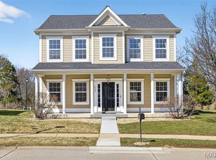 1033 Glengarry Dr, Wentzville, MO 63385