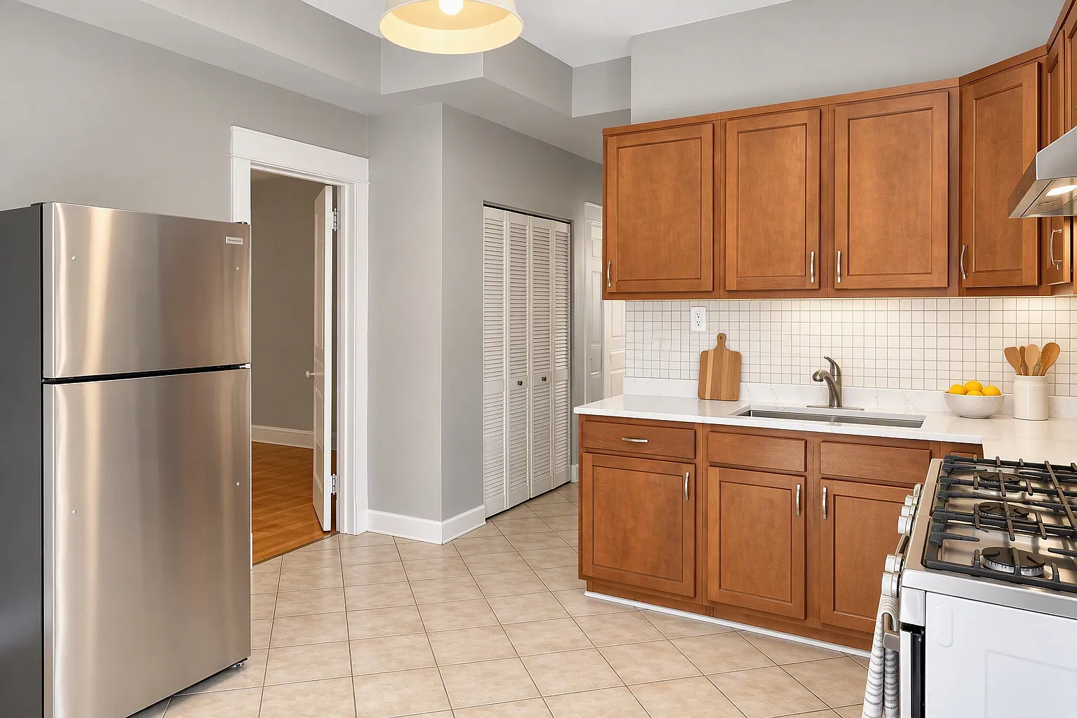 2 bed, 750 sqft, $1,795 — Photo 2