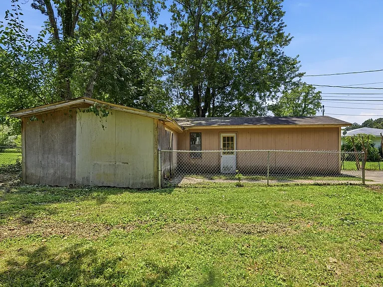 704 Jackson Dr — Photo 23