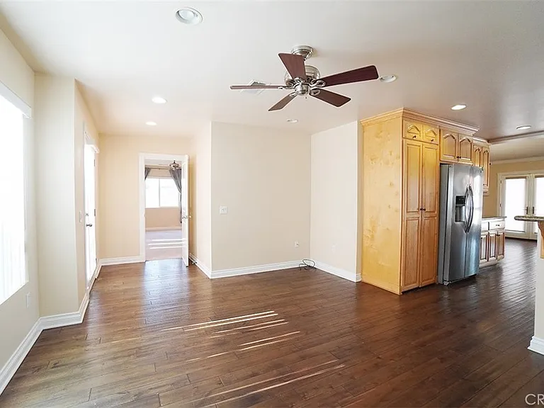 14722 Comet St — Photo 6