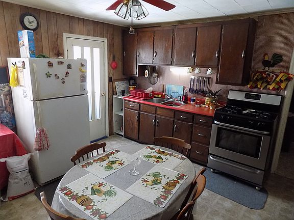 1st Floor Kitchen 