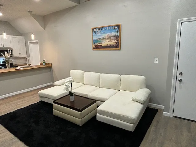 4705 Washington Blvd #C — Photo 4
