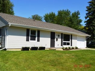 720 Oriole Dr, Streamwood, IL