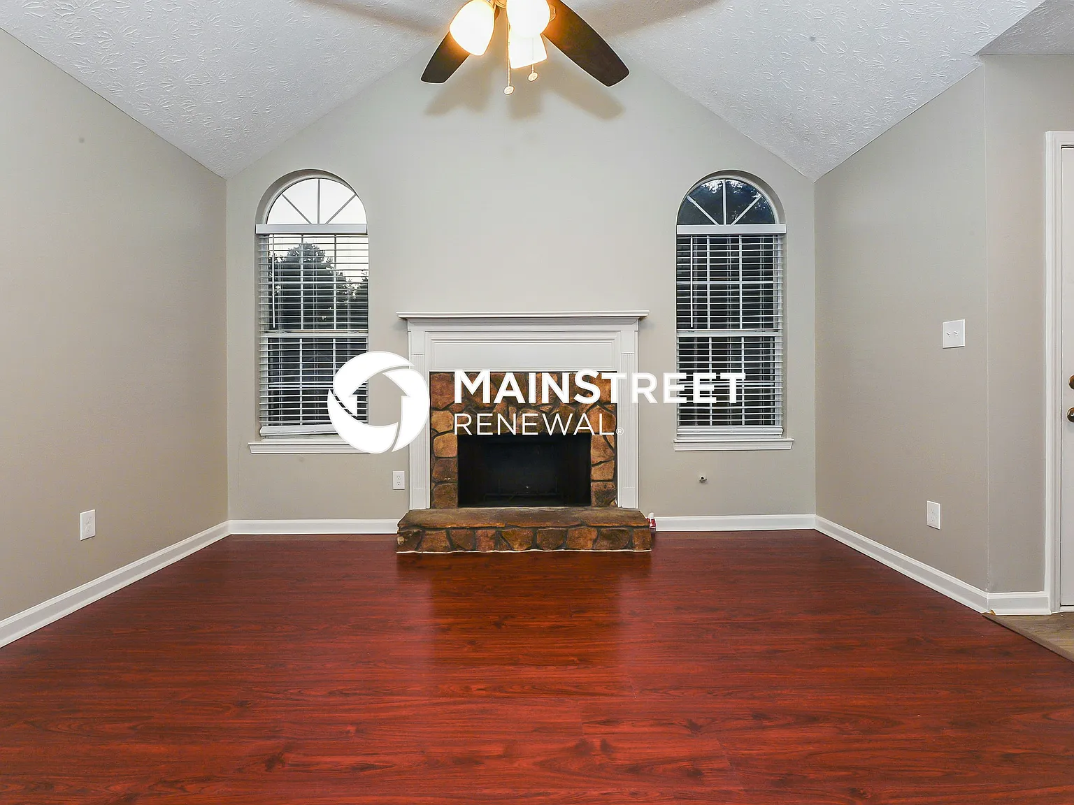 133 Willow Springs Ln — Photo 2