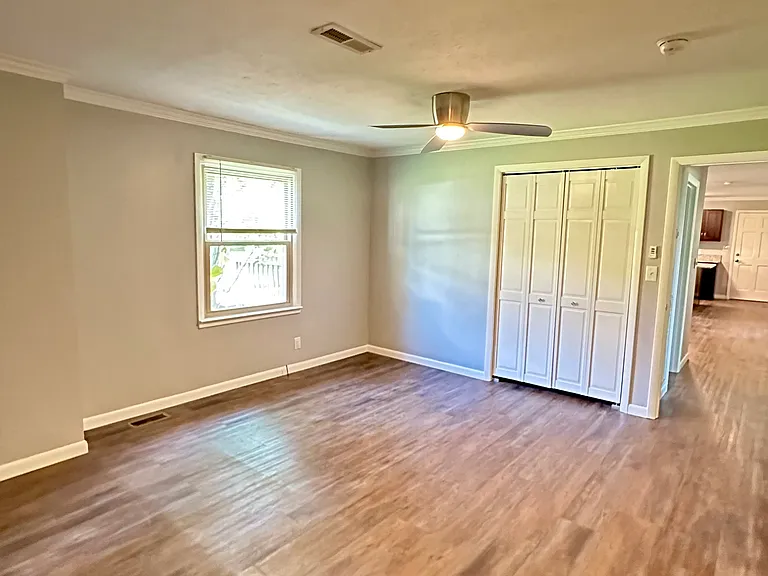 1115 Patrick St — Photo 13