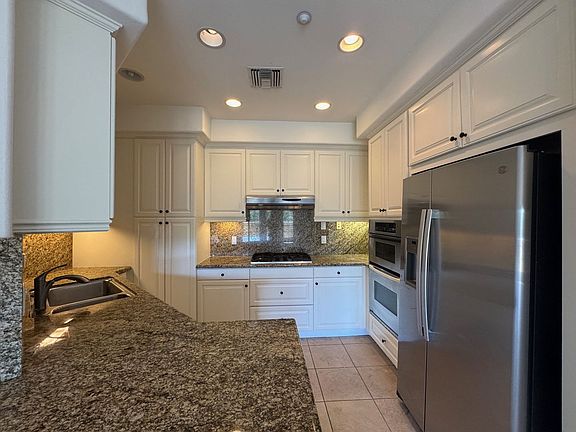 4th image of 7101 Playa Vista Dr APT 416