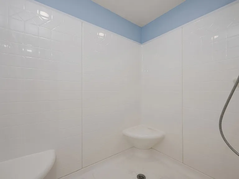 27723 Crozet Dr — Photo 18