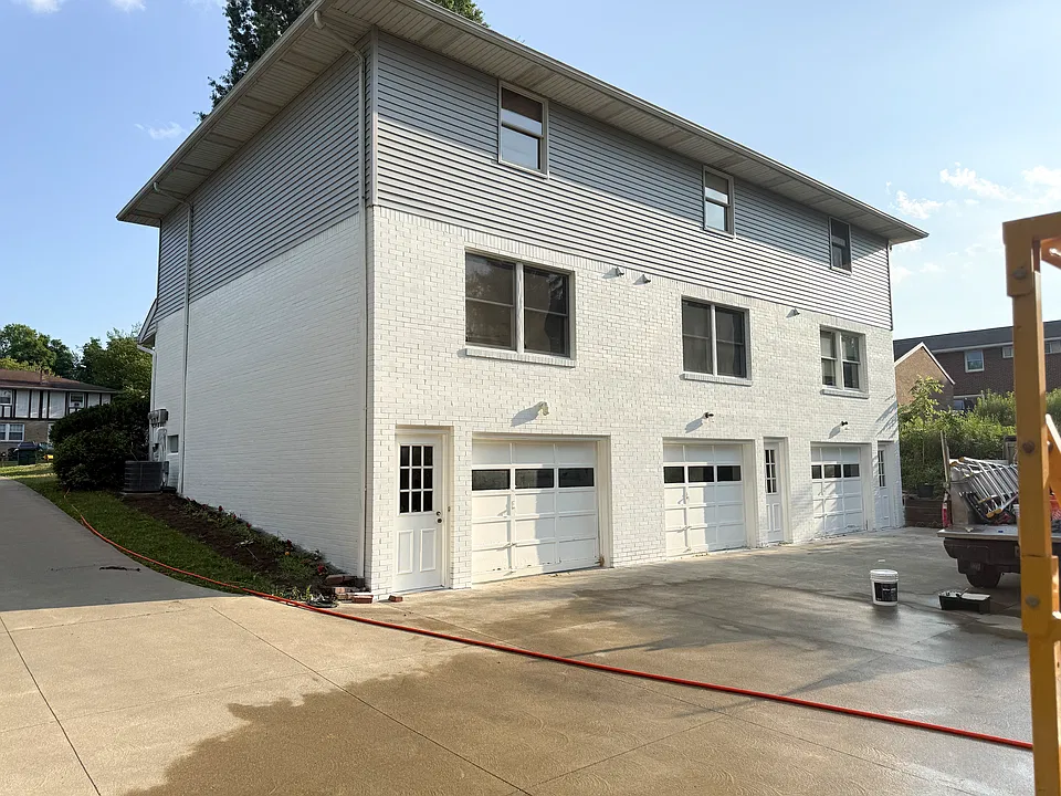 2931 Thackeray Ave NW #3