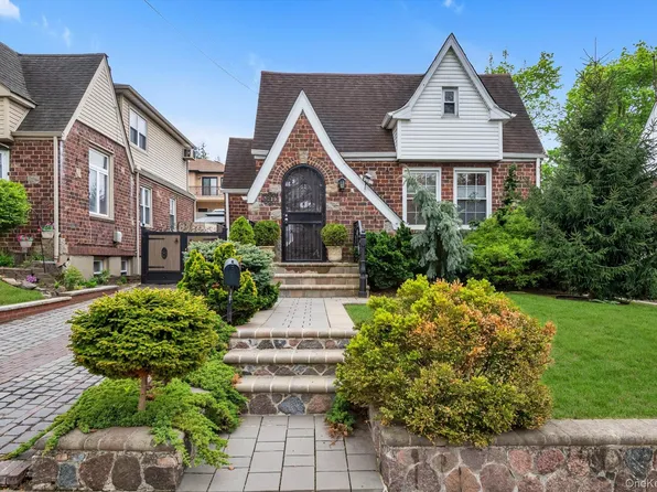 24912 Rushmore Terrace, Little Neck, NY 11362