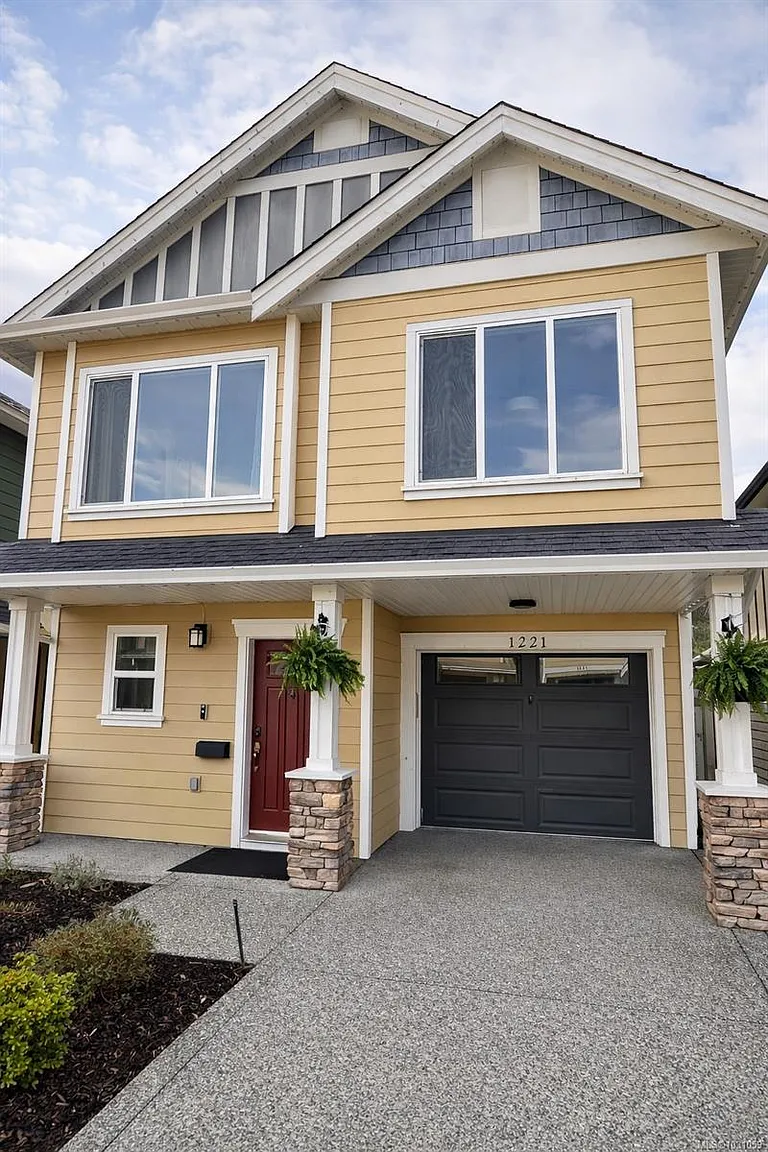1221 Parkdale Creek Gdns photo 1
