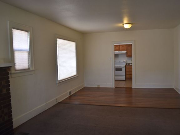5th image of 1420 Carteret Ave #1420