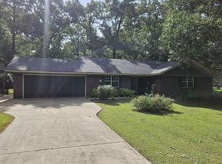 300 Darlene Dr, Broken Bow, OK 74728