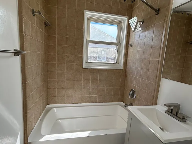 7418 W Park Dr — Photo 5