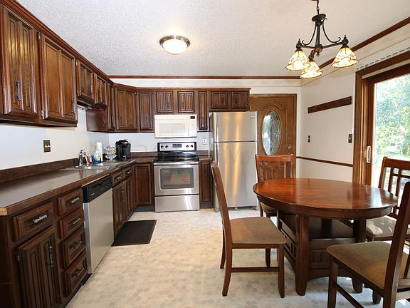 7 Kitchen