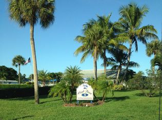 1180 S Drive Cir APT A, Delray Beach, FL 33445