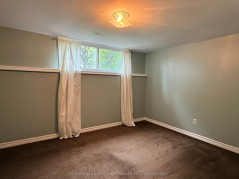 7643 Cavendish Dr — Photo 8